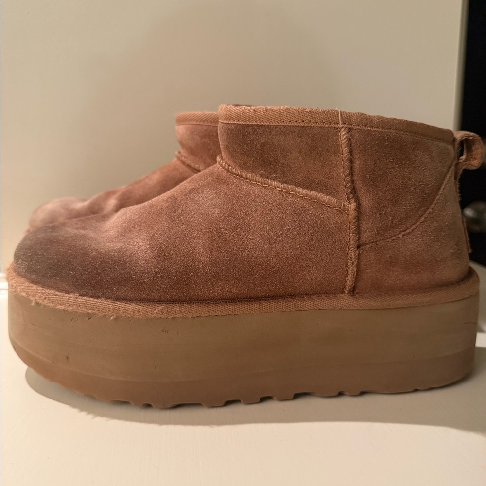 UGG Classic Mini platform